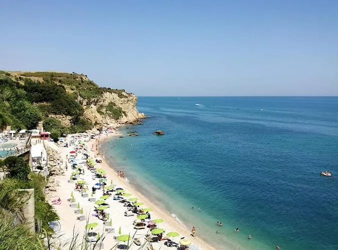 Alojamento de Acomodação e Pequeno-almoço Stella Dell'adriatico